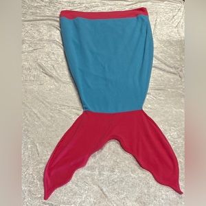 Mermaid Tail Blanket - pink & blue